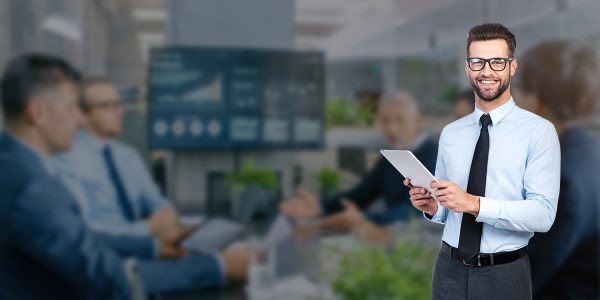 How is Kubernetes ideal for hybrid cloud?